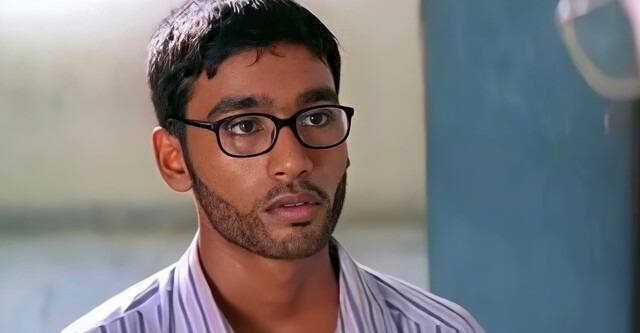 காதல் கொண்டேன் படத்தில் வரும்