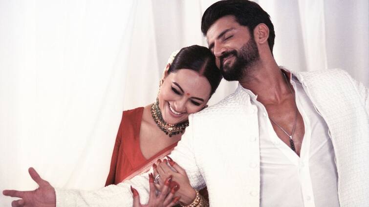 Sonakshi Sinha opens up about her marriage with Zaheer Iqbal Entertainment news Bollywood Sonakshi Sinha: 'বাড়ি ফাঁকা হয়ে যাচ্ছে, শুধু আমি আর জাহির..' একান্ত মুহূর্ত নিয়ে অকপট সোনাক্ষী