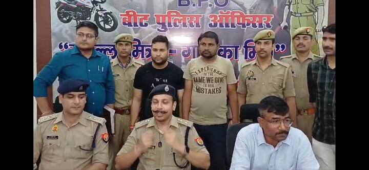 कानपुर पुलिस ने एक ऐसे गैंग का भंडाफोड़ किया है जो कॉल सेंटर की आड़ में फिल्म के कॉन्सेप्ट पर बड़े पैमाने पर फ्रॉड कर रहा था.