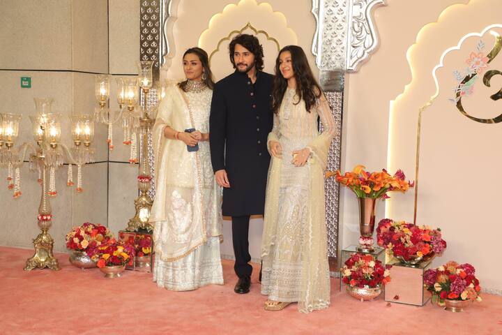 Mahesh Babu attended the wedding with wife Namrata Shirodkar and daughter Sitara.