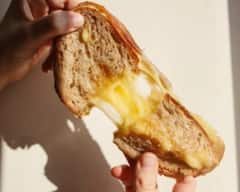 Cheese Bread Toast : சுவையான பிரஞ்சு சீஸ் பிரட் டோஸ்ட் செய்வது எப்படி ?