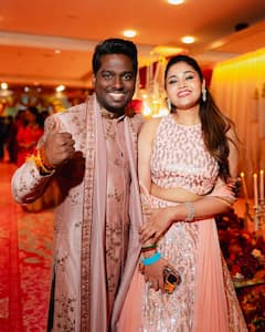 Anant Ambani Wedding Pics: येलो लहंगे में इठलाती दिखीं अनन्या पांडे...सारा, इब्राहिम ने दिए खुशी संग पोज, वेन्यू से सामने आईं इनसाइड तस्वीरें