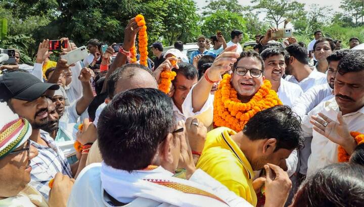 सियासी गलियारों में चर्चा है कि पीके बिहार विधानसभा चुनाव में 75 मुसलमानों को मौका दे सकते हैं, जबकि इतने ही ईबीसी को मौका मिलेगा.