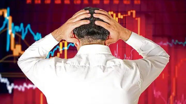 Nifty 50 Top Stocks: শুক্রবারের ট্রেডিং সেশনে সেনসেক্স ও নিফটি ঐতিহাসিক উচ্চতায় পৌঁছেছে। নিফটি আইটি সূচক 1600 পয়েন্টের বেশি লাফ দেখা গেছে।