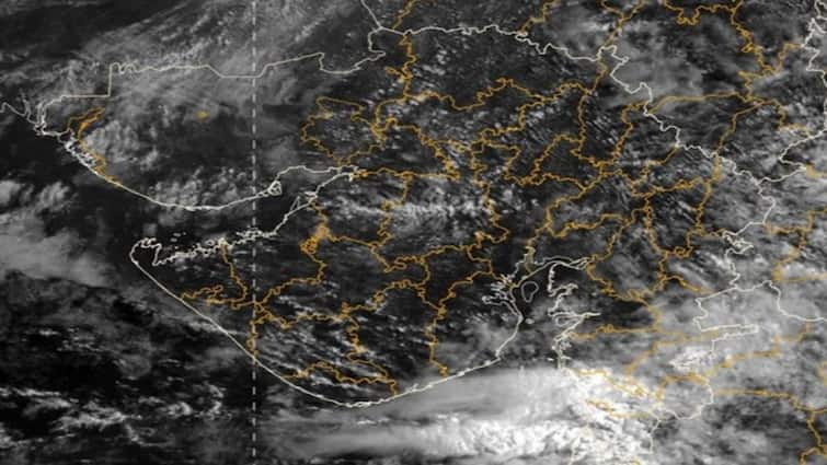 IMD Now Cast Gujarat in the next 3 hours there will be rain in the state along with lightning રાજ્યમાં આગામી 3 કલાકમાં અહીં વીજળીના કડાકા સાથે તૂટી પડશે વરસાદ