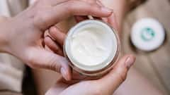 Skin Care Tips: ত্বকের পরিচর্যার সময় মুখে ভুল করেও কোন কোন উপকরণ ব্যবহার করবেন না দেখে নিন তার তালিকা