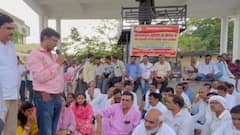 गाजीपुर में 70 शिक्षकों ने अतिरिक्त शकुंल पद से दिया इस्तीफा, डिजिटल अटेंडेंस का विरोध जारी