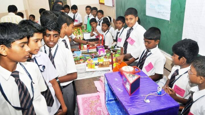 पिछले कुछ दशकों से भारत सरकार की ओर साइंस और प्रौद्योगिकी के क्षेत्र में पढ़ाई को खूब बढ़ावा दिया जा रहा है. इसके लिए अलग-अलग प्रोग्राम्स चलाए जाते हैं.