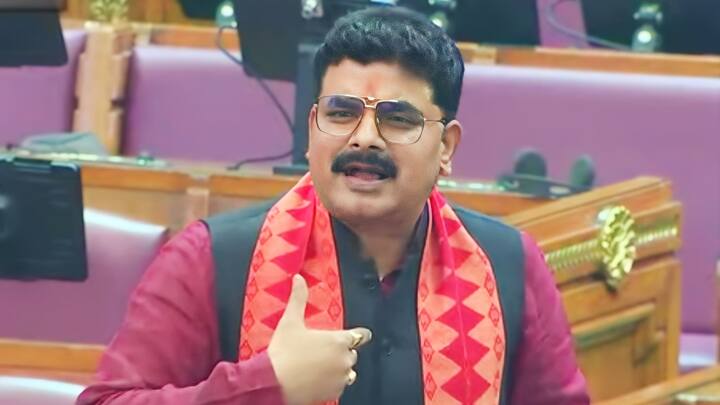 बीजेपी विधायक रमेश चंद्र मिश्र ने कहा था कि यूपी में बीजेपी की स्थिति खराब है और अगर आज की तारीख में यहां चुनाव कराए गए तो बीजेपी हार जाएगी.