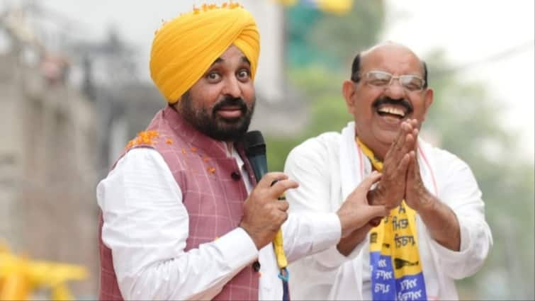 Jalandhar West By-election Result 2024 Punjab Bypolls Result AAP Candidate Mohinder Bhagat Won BJP Sheetal Angural loss Jalandhar West By-election Result 2024: जालंधर पश्चिम सीट से जीते AAP के मोहिंदर भगत, जानें BJP और कांग्रेस उम्मीदवार का हाल