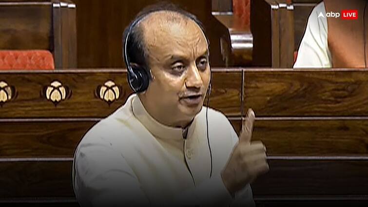 Samvidhaan Hatya Diwas Was JP movement anarchy BJP MP Sudhanshu Trivedi on opposition criticism Samvidhaan Hatya Diwas: 'क्या जेपी आंदोलन अराजकता थी?' संविधान हत्या दिवस पर विपक्ष ने की आलोचना तो BJP ने पूछा सवाल