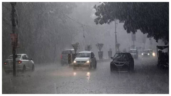 असम, मेघालय और अरुणाचल प्रदेश में मौसम विभाग ने रेड अलर्ट जारी कर दिया है.