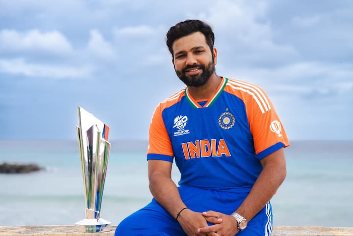 गौरतलब है कि रोहित शर्मा ने टी20 वर्ल्ड कप जीतने के बाद टी20 इंटरनेशनल से संन्यास की घोषणा कर दी थी.  रोहित के अलावा विराट कोहली और रवींद्र जड़ेजा ने भी इस फॉर्मेट को अलविदा कह दिया।