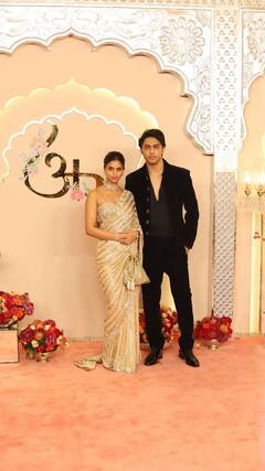 अनंत-राधिका की शादी में पुरानी साड़ी पहनकर पहुंचीं शाहरुख खान की बेटी, सुहाना ने रिक्रिएट किया दिवाली लुक