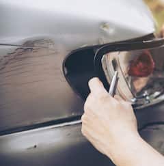 Car Scratch Removal: ਕਾਰ 'ਤੇ ਪਾਏ ਸਕ੍ਰੈਚ ਨੂੰ ਦੇਖ ਨਾ ਹੋਵੋ ਪ੍ਰੇਸ਼ਾਨ...ਇਨ੍ਹਾਂ ਘਰੇਲੂ ਨੁਸਖਿਆਂ ਨਾਲ ਮਿੰਟਾਂ ‘ਚ ਕਰੋ ਠੀਕ