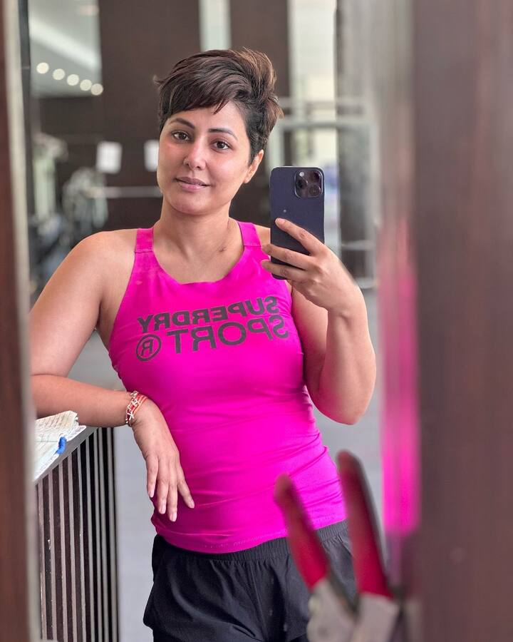 Hina Khan Breast Cancer: हिना खान के कैंसर की सुन सदमे में थीं मां, एक्ट्रेस ने तस्वीरों के जरिए बयां किया दर्द