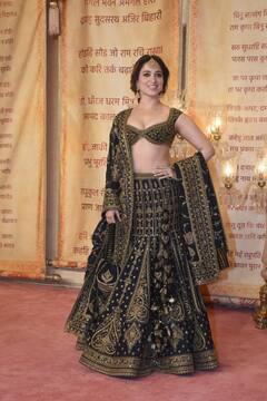 Anant-Radhika Reception: तमन्ना भाटिया से लेकर दिव्या खोसला तक, ब्लैक ड्रेस में इन हसीनाओं ने ढाया कहर! 'गोल्डन गर्ल' बनीं ये एक्ट्रेसेस