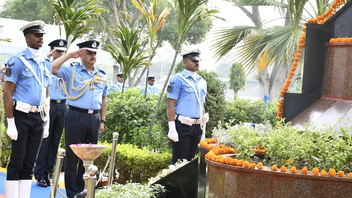 Chief of the Air Staff Air Chief Marshal V.R. Chaudhari laid a wreath at the Station War Memorial, accompanied by senior dignitaries, families of the fallen heroes, veterans, and serving IAF officers. (Photo: PIB)