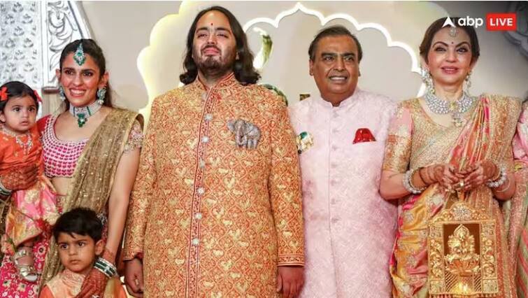 anant ambani radhika merchant wedding mukesh ambani spent approximately 5000 crore rupees Anant Radhika Wedding: ਮੁਕੇਸ਼ ਅੰਬਾਨੀ ਨੇ ਵਹਾਏ ਪੈਸਿਆਂ ਦੇ ਦਰਿਆ, ਵਿਆਹ ਦੇ ਖਰਚੇ ਜਾਣ ਕੇ ਉੱਡ ਜਾਣਗੇ ਹੋਸ਼ !