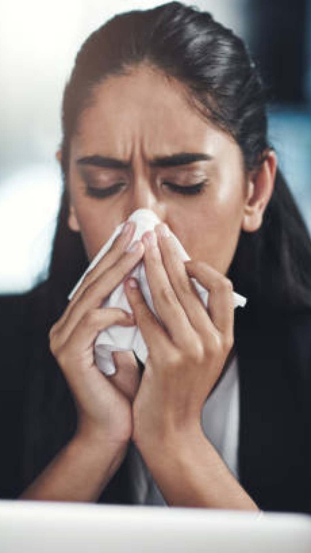 साइनोसाइटिस नामक बीमारी जिन्हें होती है उनमें अकसर बंद नाक