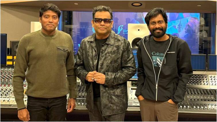 Buchi Babu Sana With AR Rahman RC 16 Movie Pre Production works on full swing  RC16: మెగా ఫ్యాన్స్‌కి సర్‌ప్రైజ్‌ - రెహమాన్‌తో బుచ్చిబాబు, రత్నవేలు, శరవేగంగా RC16 ప్రీప్రోడక్షన్‌ వర్క్‌..