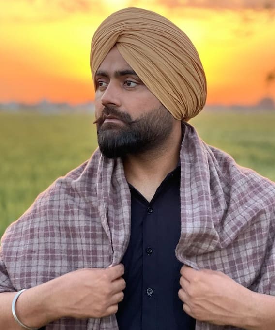 ਅੰਮ੍ਰਿਤ ਮਾਨ ਦੇ ਦੁੱਖ 'ਚ ਸ਼ਰੀਕ ਹੋਏ ਪੰਜਾਬੀ ਫੈਨਜ਼, ਇੰਝ ਵੰਡਾਇਆ ਦਰਦ