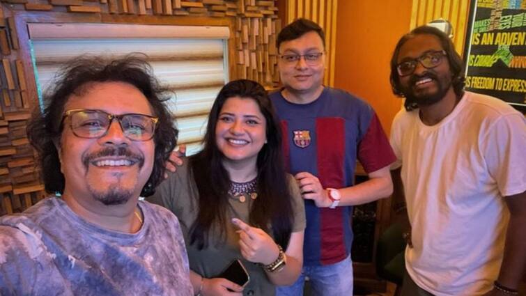 Devi Chaudhurani music recording Bickram Iman Timir Somlata Tollywood Entertainment News Devi Chaudhurani: শ্যুটিং শেষ, 'দেবী চৌধুরানী' -র মিউজ়িকে চমক বিক্রম, তিমির, ইমন, সোমলতারা