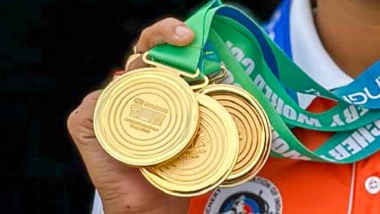 Paris Olympics 2024 Gold medal are real or fake know every detail Paris Olympics 2024: ओलंपिक के गोल्ड मेडल में क्या सच में होता है सोना? जानिए किस धातु से बनाया जाता है स्वर्ण पदक 