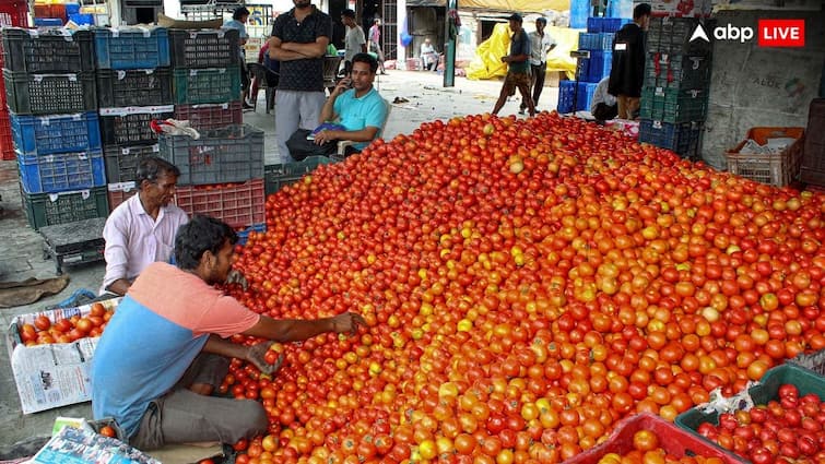 जल्द घटेंगे टमाटर, प्याज और आलू के रेट, नहीं शुरू होगी सब्सिडी वाली सेल