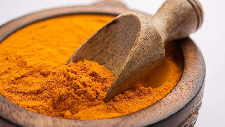 Prevents Alzheimer's - Curcumin prevents deterioration of memory and thinking ability. It is beneficial for cognitive ability. Therefore, it prevents Alzheimer's disease, which is a disease that affects cognitive function.