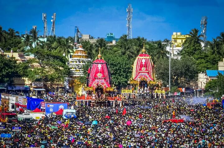 বিকেলে শুরু হয় উল্টোরথ যাত্রা। SJTA-এর তরফে তেমনটাই জানানো হয়েছিল