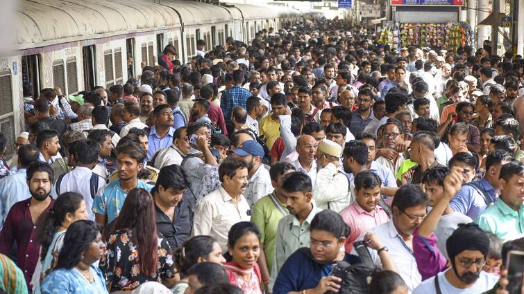 Indian Railway News  Waiting tickets cannot be waived on Diwali and Chhath Railways will be fine Indian Railways: મુસાફરો ધ્યાન આપે! દિવાળી અને છઠ પર વેઇટિંગ ટિકિટ પર નહીં કરી શકાય મુસાફી, રેલવે ફટકારશે તોતિંગ દંડ