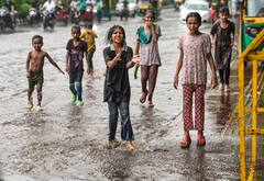 Delhi Weather: दिल्ली में मौसम का पूर्वानुमान फुस्स! उमस से लोग परेशान, जानें- कब होगी झमाझम बारिश?