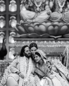 Anant-Radhika Wedding: हल्दी में फूलों का श्रृंगार, फिर शादी में हीरे के गहनों से सजीं अनंत की दुल्हन, यहां देखिए वेडिंग एल्बम