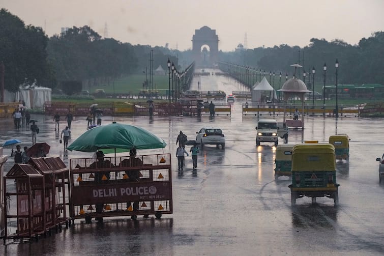 Delhi Rain News City Weather Capital Cool Downpour Continues IMD Alert Rain Keeps Delhi Cool As Downpour Continues In Capital. Here's What's In Store For The Day