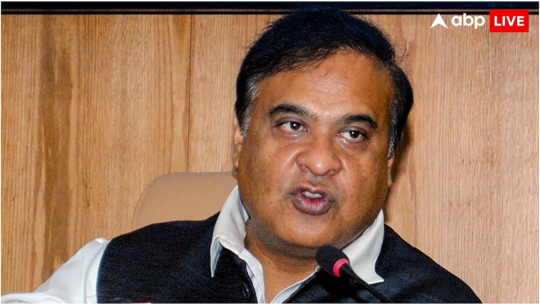 हिमंत बिस्वा सरमा की चेतावनी, घुसपैठियों को बाहर निकालेंगे...जानें हर साल कितने लोग होते हैं डिपोर्ट? Himanta Biswa Sarma warning will throw out the intruders know how many people are deported every year from india हिमंत बिस्वा सरमा की चेतावनी, घुसपैठियों को बाहर निकालेंगे...जानें हर साल कितने लोग होते हैं डिपोर्ट?