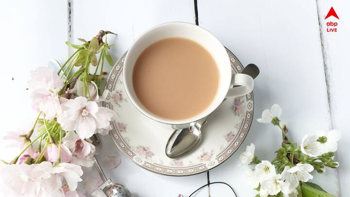 মশলা চা রোগ প্রতিরোধ ক্ষমতা বাড়াতে সাহায্য করে। মশলা চায়ে মেশানো আদায় থাকে অ্যান্টি ইনফ্লেমেটরি গুণ, যা প্রদাহ কমায়। সর্দি, কাশি বা গলা ব্যথায় স্বস্তি দেয় মশলা চা। মশলা চায়ে মেশানো এলাচ বদহজমের থেকে রেহাই দেয়।