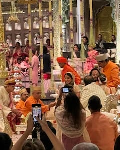 Sitara Ghattamaneni: అంబానీ పెళ్లిలో సితార హంగామా - ఆరాధ్య బచ్చన్‌తో సెల్ఫీ, రణ్‌వీర్‌ సింగ్‌తో అల్లరి, సితూ పాప సందడి మామూలుగా లేదు