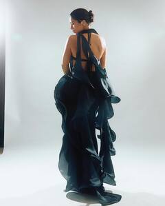 બ્લેક વેસ્ટર્ન આઉટપિટમાં ભૂમિ પેડનેકરે શેર કરી તસવીરો, જુઓ બોલ્ડ અંદાજ