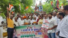 उपचुनाव में मिली जीत के बाद कांग्रेस कार्यकर्ताओं ने मनाया जश्न, मिठाइयां बांटकर की नारेबाजी