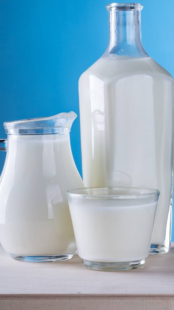 10 Health Benefits Of Drinking Milk Before Bed