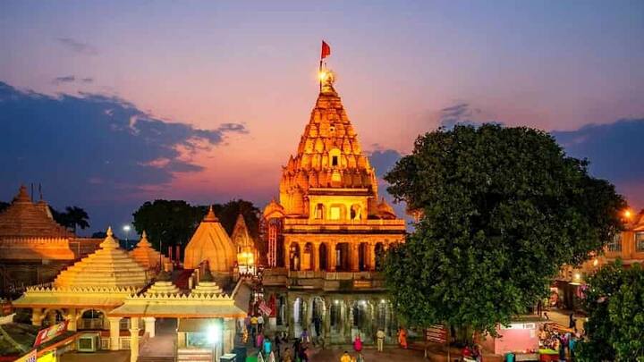 If you are also planning to visit Ujjain in this month of Savan, then definitely visit these places.