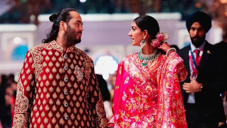 Why Radhika And Anant Chose July 12 As Wedding Date To Reason Behind Celebs Wearing Coloured Bands At Wedding Know Here Why Radhika And Anant Chose July 12 As Wedding Date To Reason Behind Celebs Wearing Coloured Bands, All You Need To Know