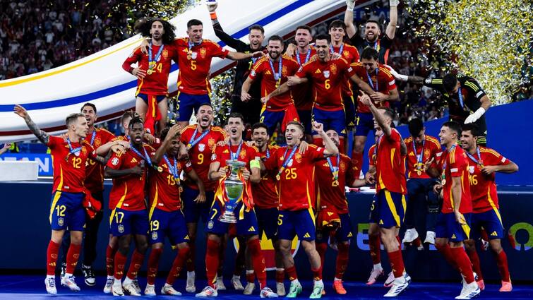 Euro Cup 2024 Final Spain beat England and become most successful team of European championship with 4th title Euro Cup 2024 Final: स्पेन ने रचा इतिहास, इंग्लैंड को हराकर जीता यूरो कप का खिताब; टूर्नामेंट में बेस्ट होने का सजाया ताज