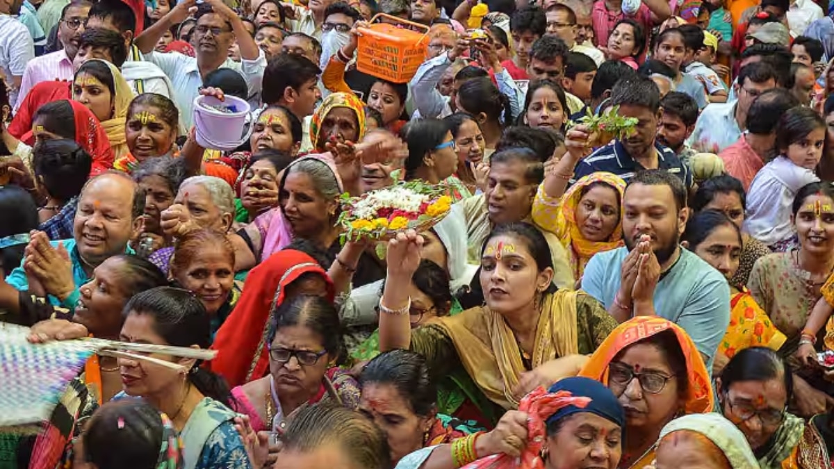 Mudiya Mela 2024: गोवर्धन में कल से विश्व प्रसिद्ध मुड़िया मेला की होगी शुरुआत, सुरक्षा को लेकर प्रशासन अलर्ट