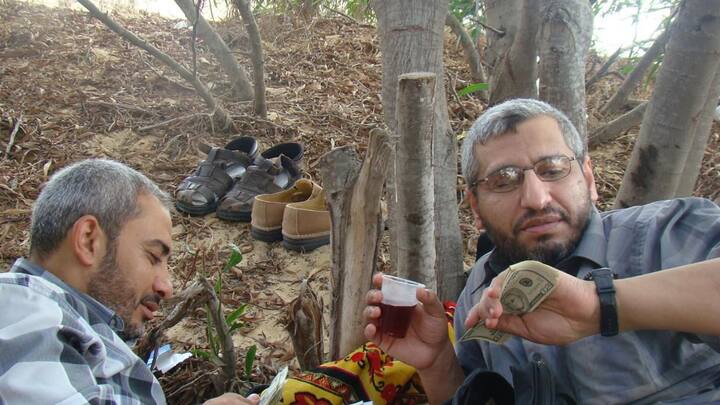 फिलीस्तीन के खान यूनिस में शरणार्थी कैंप में जन्मा मोहम्मद देइफ साल 2002 में अल कासिम ब्रिगेड का कमांडर बनाया गया था.