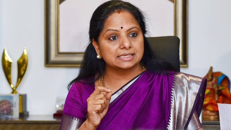 BRS MLC Kavitha gets illness in Tihar jail moved to hospital Kalvakuntla Kavitha: తీహార్ జైల్లో ఎమ్మెల్సీ కవితకు అస్వస్థత, వెంటనే ఆస్పత్రికి తరలింపు