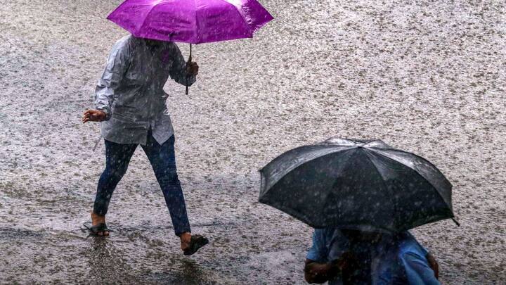 উত্তর পূর্ব ভারতের রাজ্যগুলিতেবৃষ্টির পরিমাণ ও ব্যাপকতা কমবে। সোমবার থেকে উত্তরবঙ্গে পরিস্থিতির ধীরে ধীরে উন্নতি হবে।
