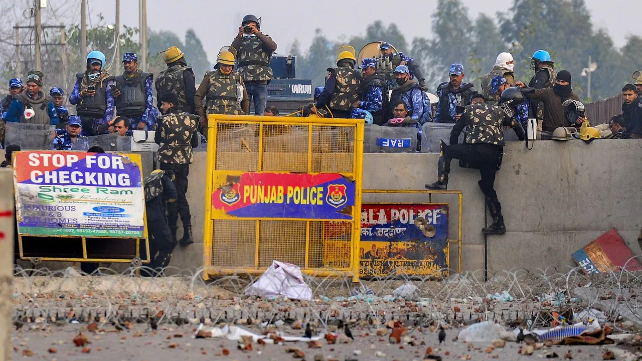 Barricading on Shambhu border will not be removed for now Kisan Protest: ਹਰਿਆਣਾ ਪੁਲਿਸ ਨੇ ਨਹੀਂ ਮੰਨਿਆ ਹਾਈਕੋਰਟ ਦਾ ਕਹਿਣਾ ! ਹਾਲੇ ਵੀ ਨਹੀਂ ਖੋਲ੍ਹੇ ਸ਼ੰਭੂ ਸਰਹੱਦ ਦੇ ਰਸਤੇ, ਕਿਸਾਨਾਂ ਨੇ ਸੱਦੀ ਮੀਟਿੰਗ