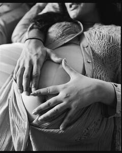 Richa Chadha ने पति Ali Fazal की बाहों में लेटकर करवाया मैटरनिटी फोटोशूट, लेकिन इस डर से बंद कर दिया कमेंट सेक्शन